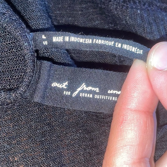 Out From Under UO Wrap Top Bell Sleeve - Picture 3 of 4